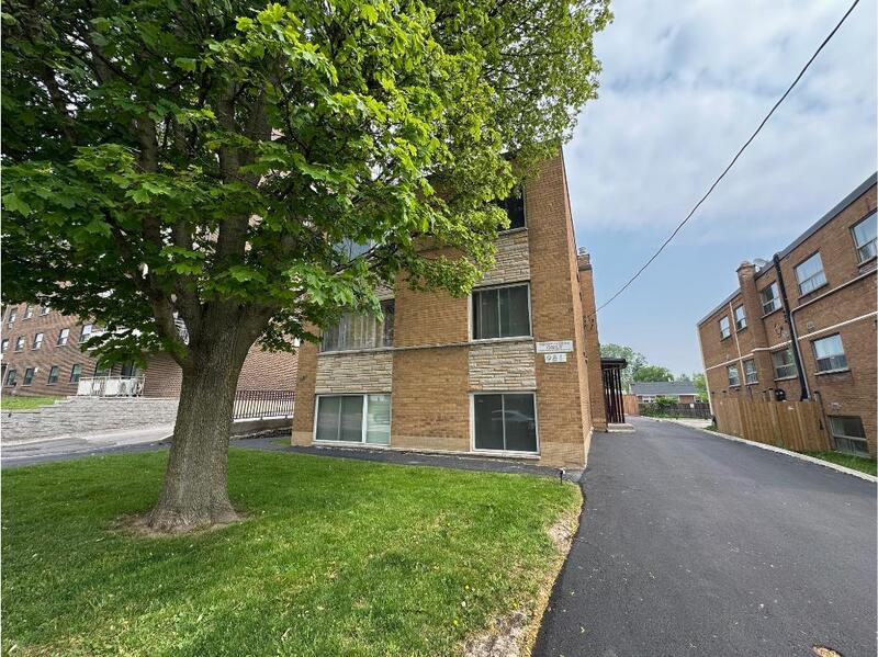 981 Mohawk Rd E, Hamilton