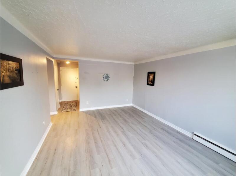 981 Mohawk Rd E, Hamilton