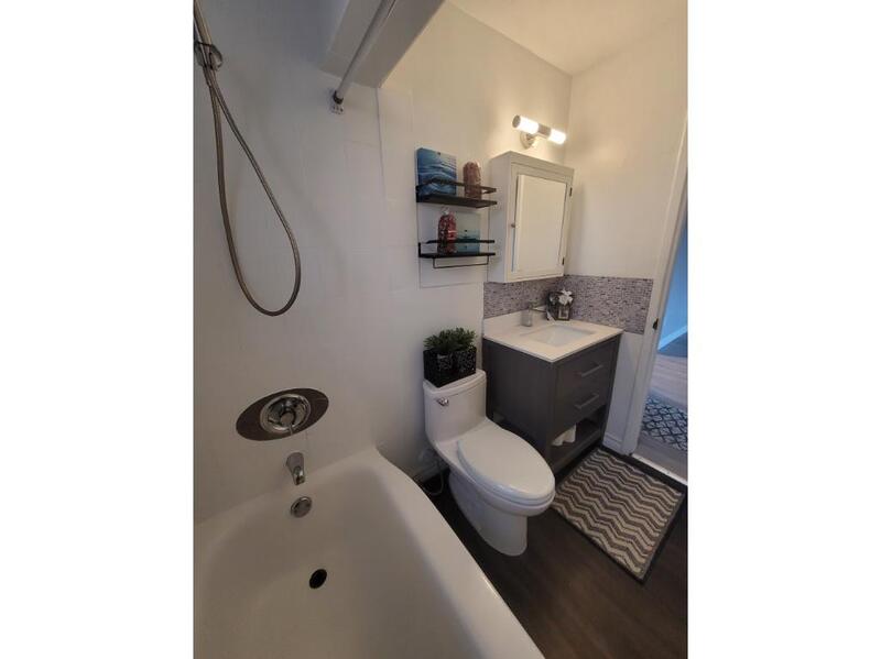 981 Mohawk Rd E, Hamilton