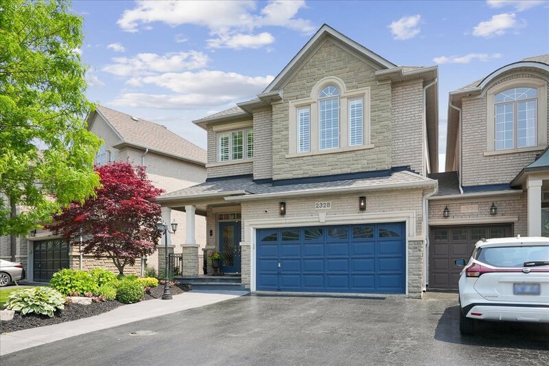 2328 Woodfield Rd, Oakville