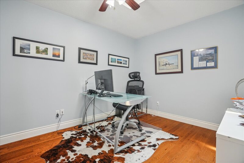 2328 Woodfield Rd, Oakville