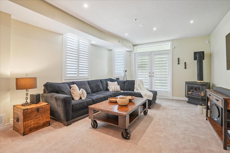 2328 Woodfield Rd, Oakville