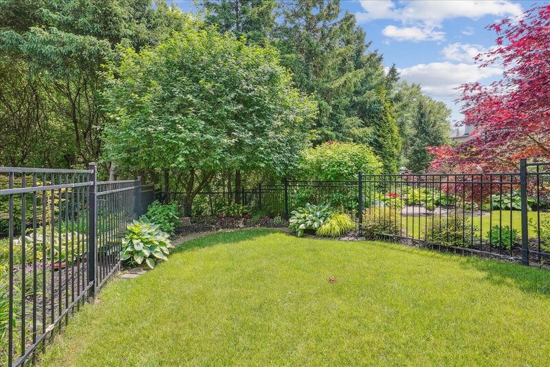 2328 Woodfield Rd, Oakville
