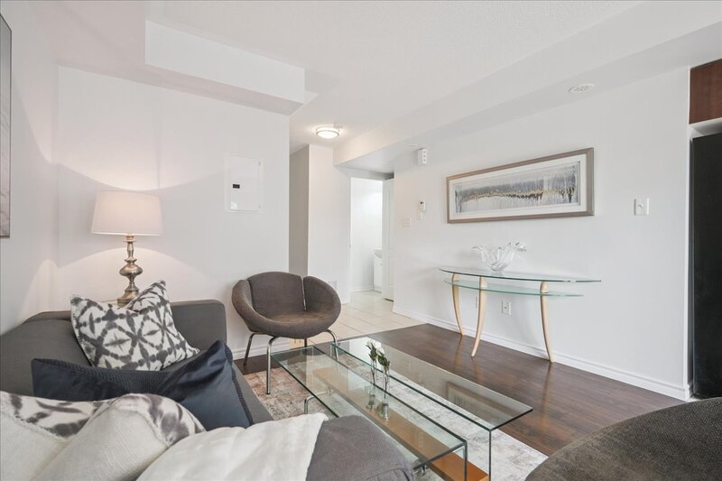 #21-2450 Post Rd, Oakville