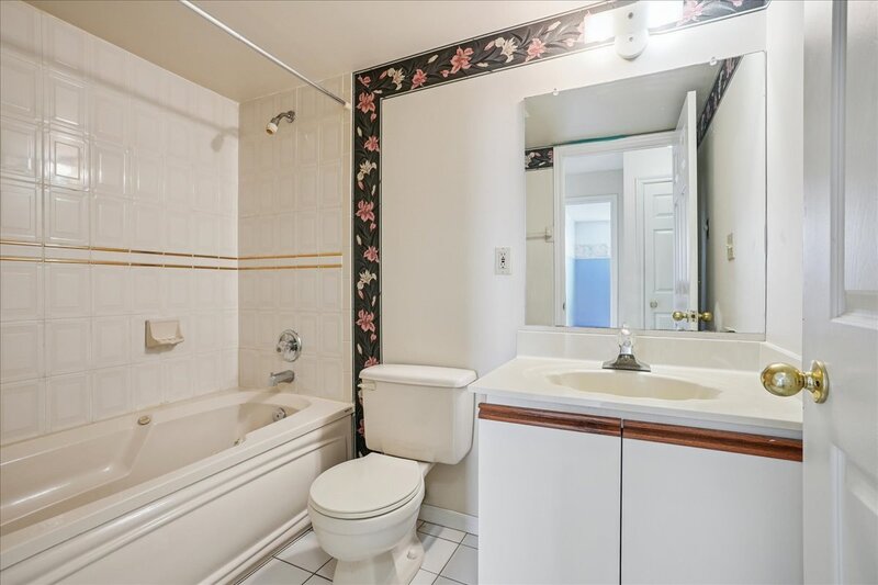 #602-99 Donn Ave.