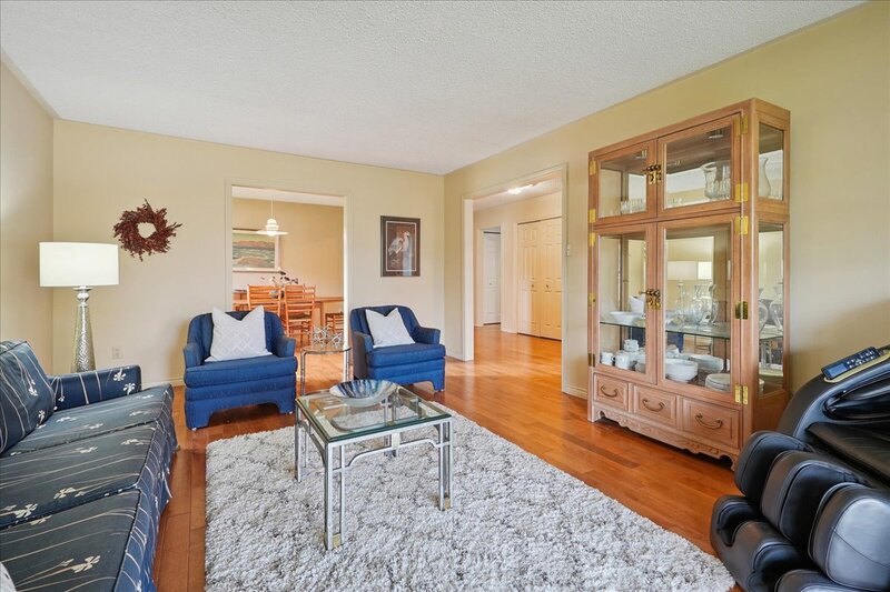 16 Stella Crt, Hamilton