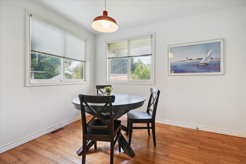 16 Stella Crt, Hamilton