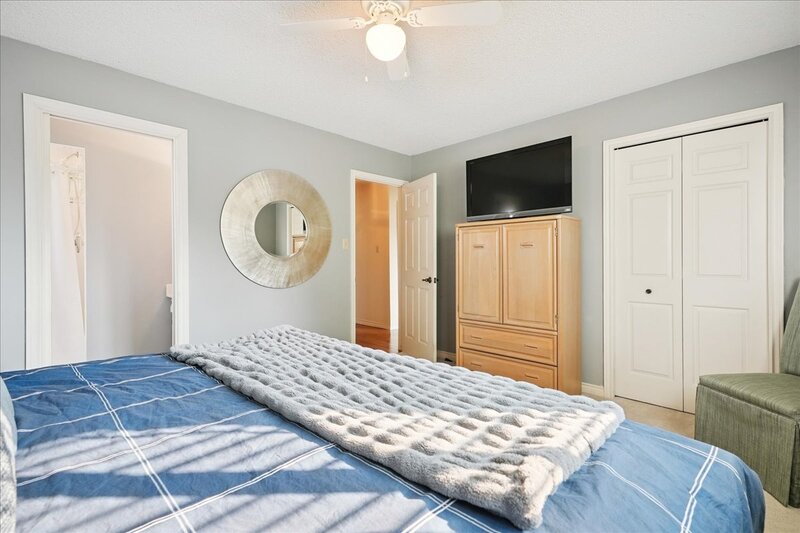 16 Stella Crt, Hamilton