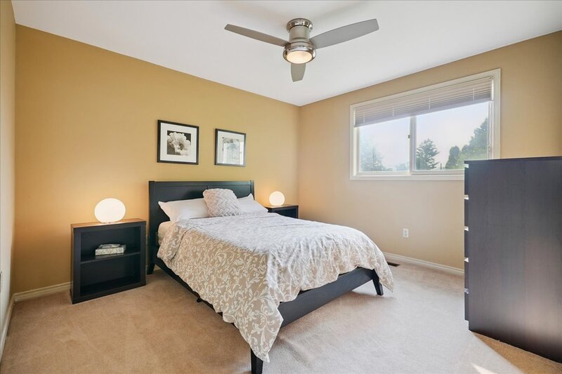 16 Stella Crt, Hamilton
