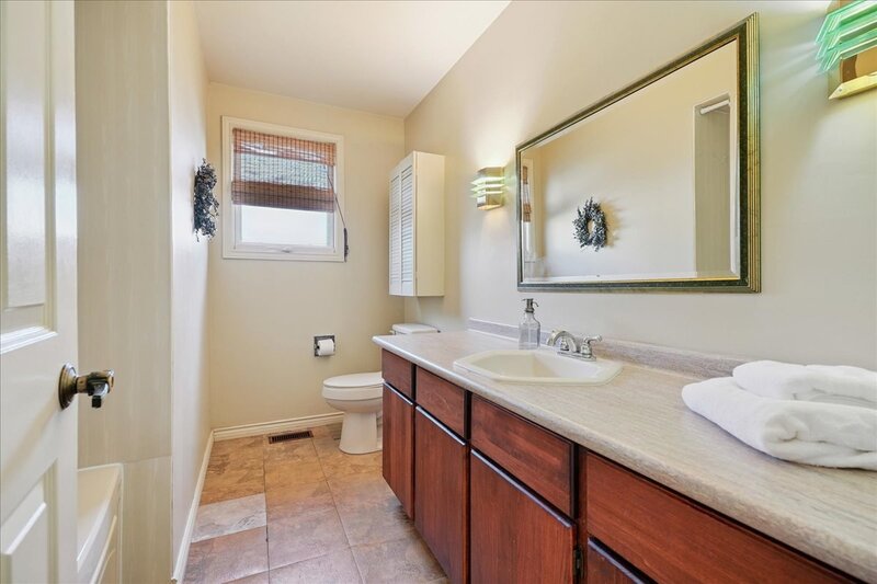 16 Stella Crt, Hamilton