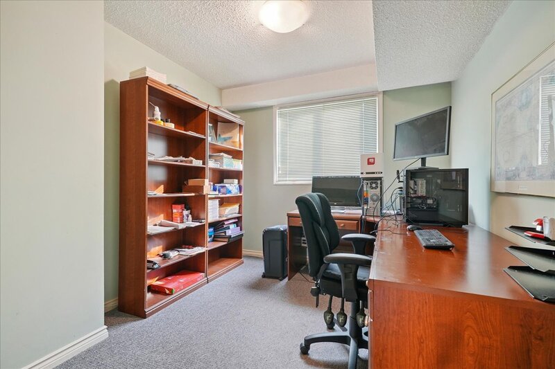 16 Stella Crt, Hamilton