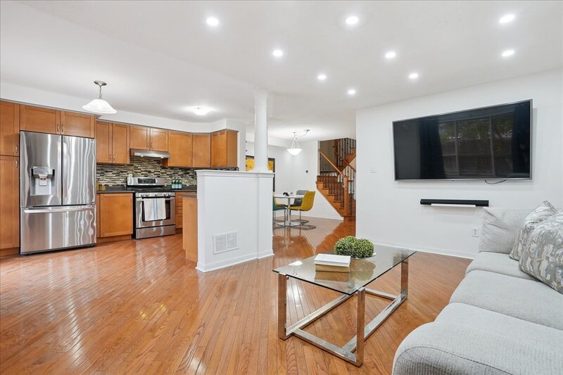 815 Stark Cir, Milton ON