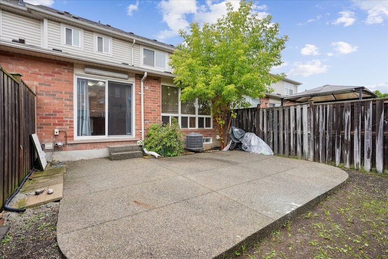 815 Stark Cir, Milton ON