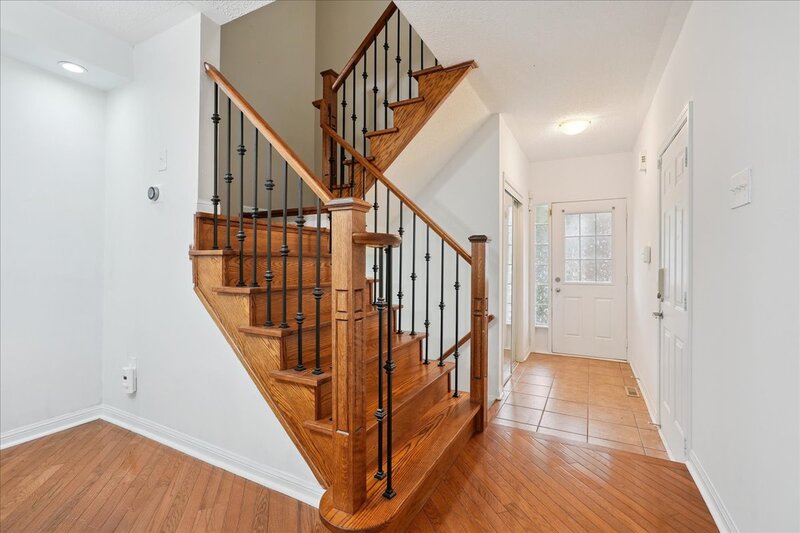 815 Stark Cir, Milton ON