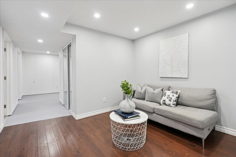 815 Stark Cir, Milton ON