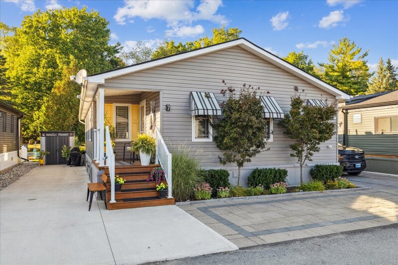 4449 Milburough Line, Burlington