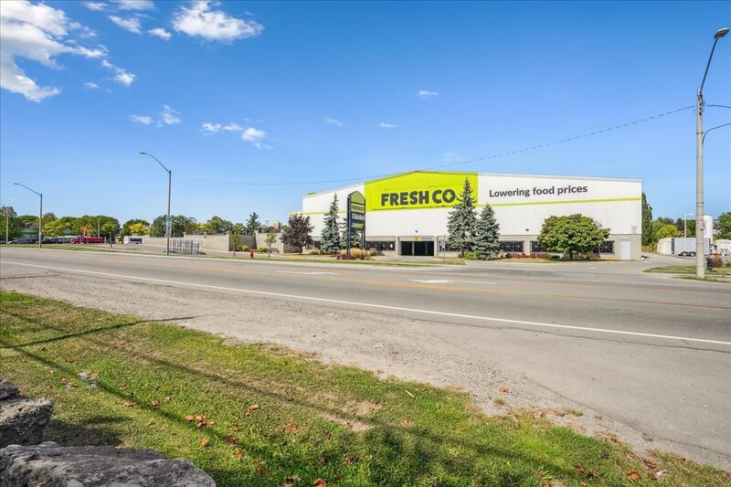 #7-912 Rymal Rd E, Hamilton