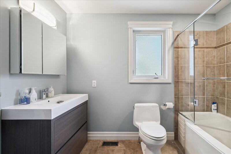 55 Mountain S, Grimsby