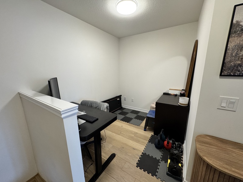 #142-77 Diana Ave, Brantford