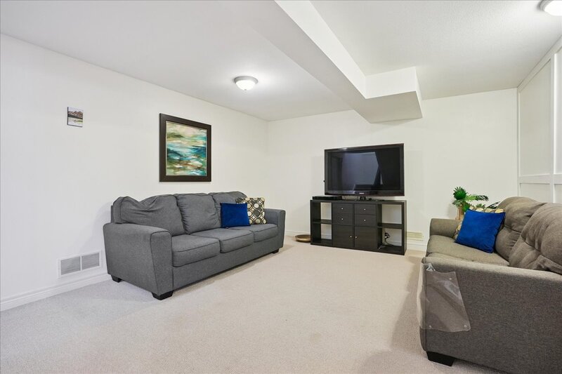 4314 Lindsey Cres, Beamsville ON