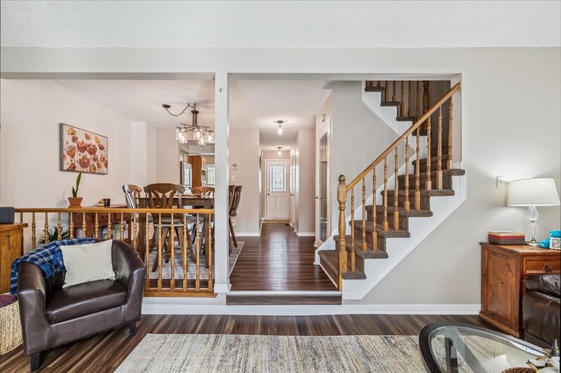#5-15 Ellington Ave, Stoney Creek ON