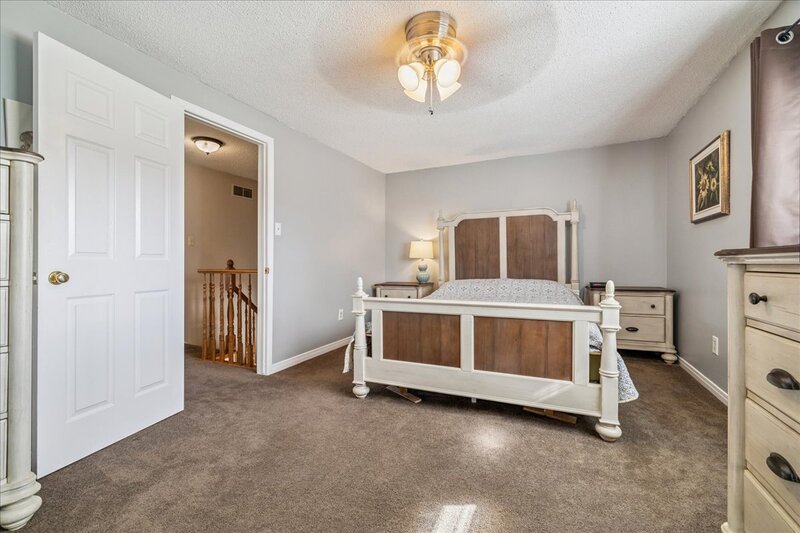 #5-15 Ellington Ave, Stoney Creek ON