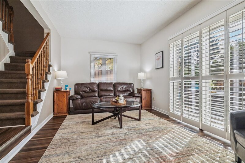 #5-15 Ellington Ave, Stoney Creek ON