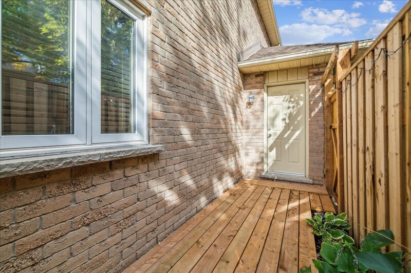 #5-15 Ellington Ave, Stoney Creek ON