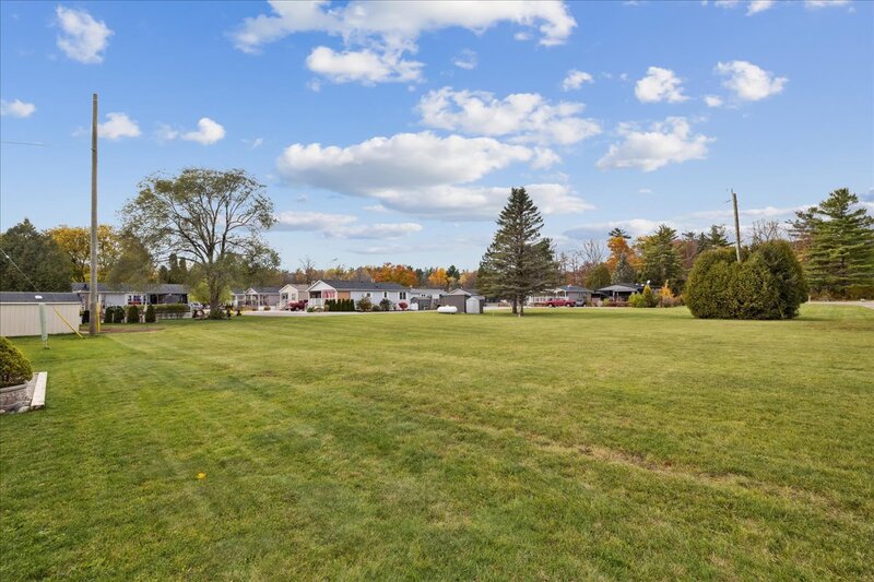 4449 Milburough Line. #13 Spruce