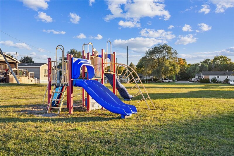 4449 Milburough Line. #13 Spruce