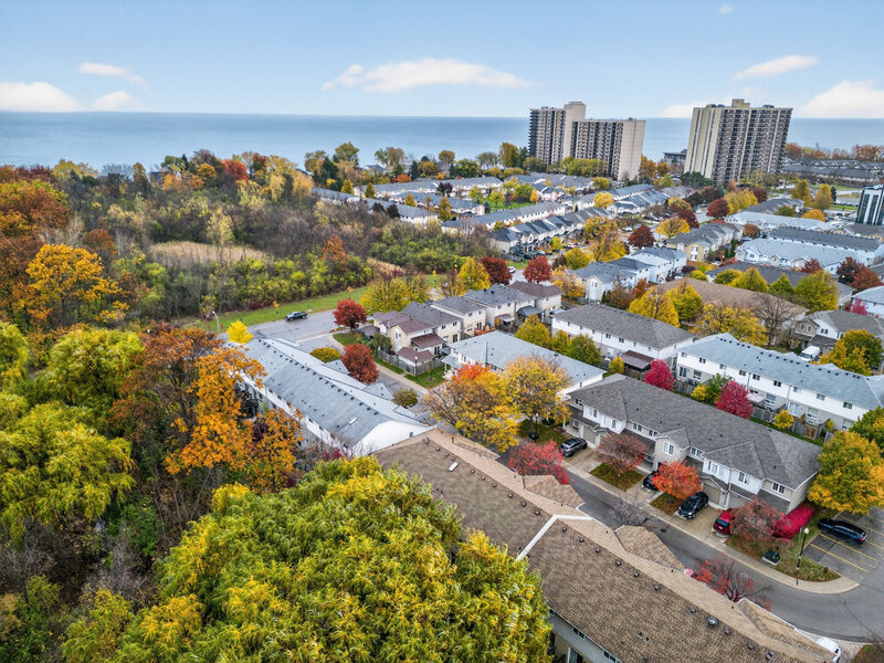 #37-76 Frances Ave, Stoney Creek