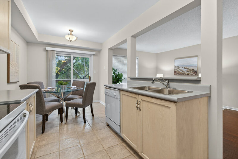 #37-76 Frances Ave, Stoney Creek