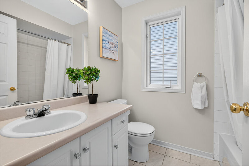 #37-76 Frances Ave, Stoney Creek