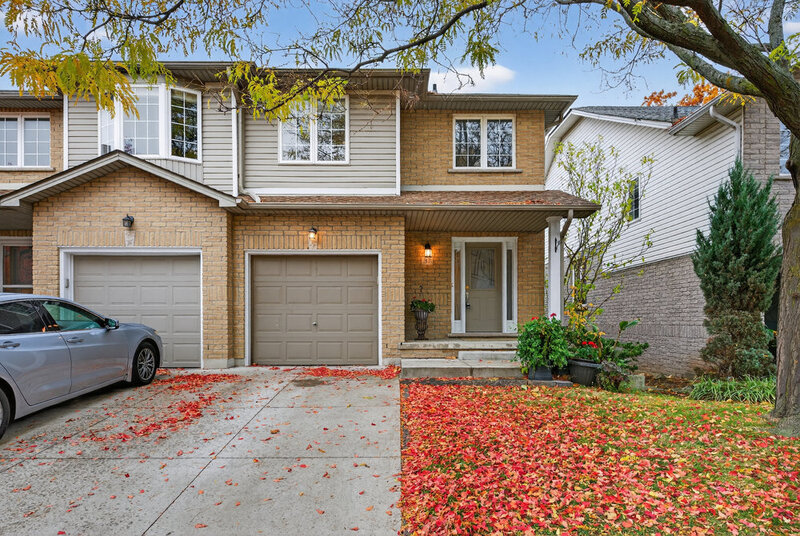 #37-76 Frances Ave, Stoney Creek