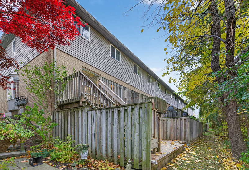 #37-76 Frances Ave, Stoney Creek