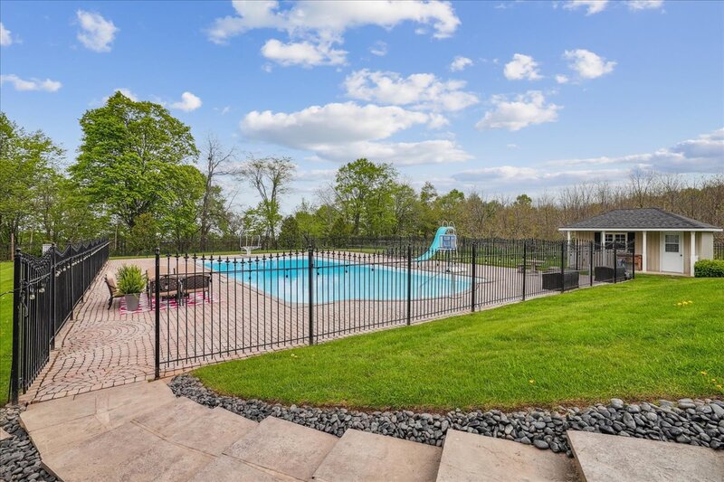 10 Azalea Ct, Hamilton