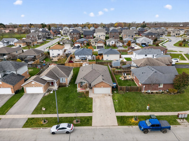 60 Saturn Rd, Port Colborne