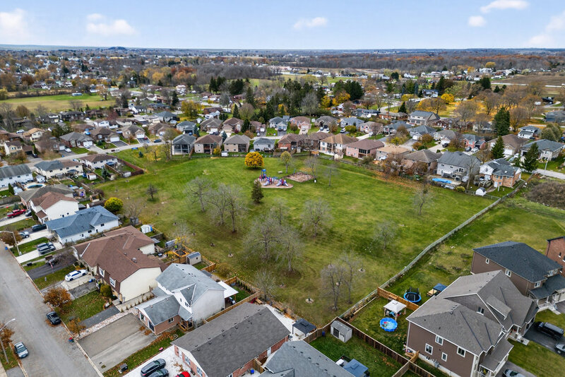 60 Saturn Rd, Port Colborne