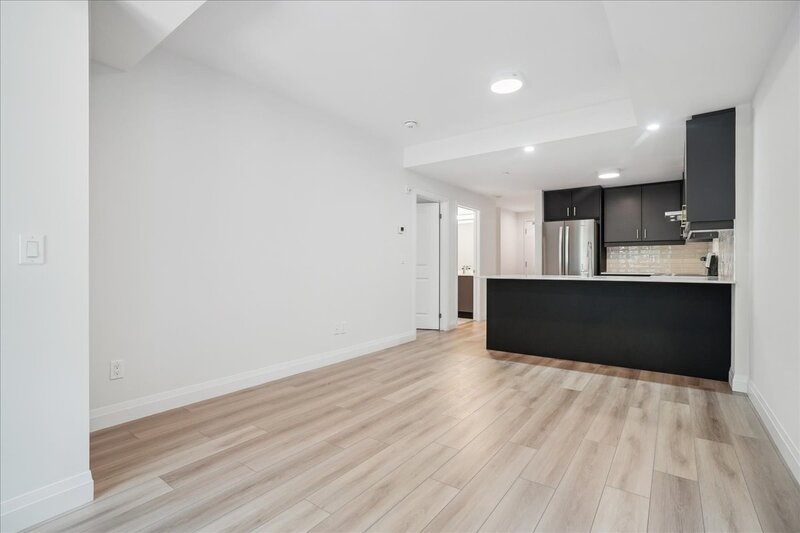 #124 - 153 Wilson St W, Ancaster