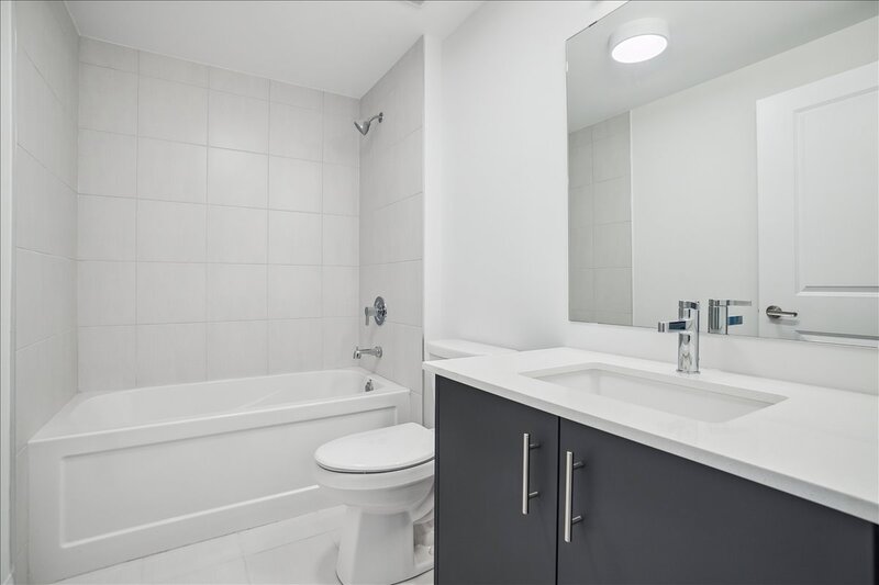 #124 - 153 Wilson St W, Ancaster