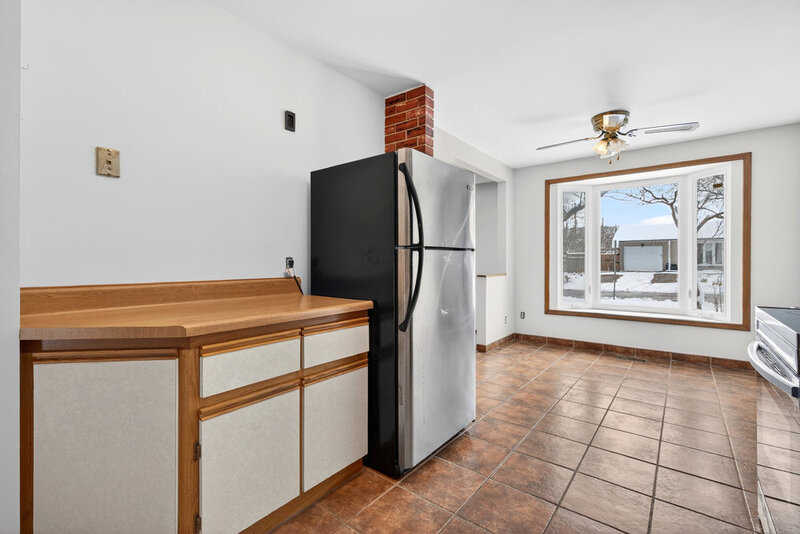 2 Country Club Dr, Hamilton ON