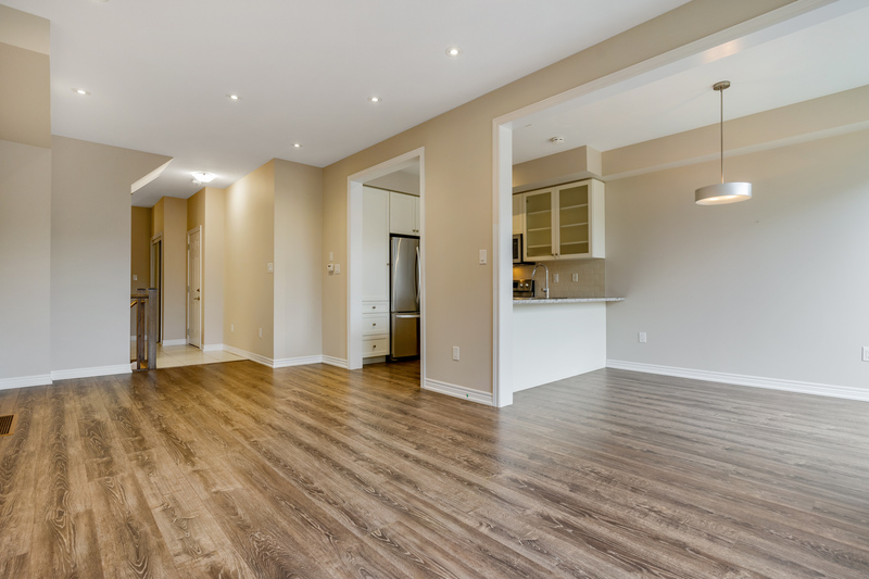 27 Waterview Ln, Grimsby