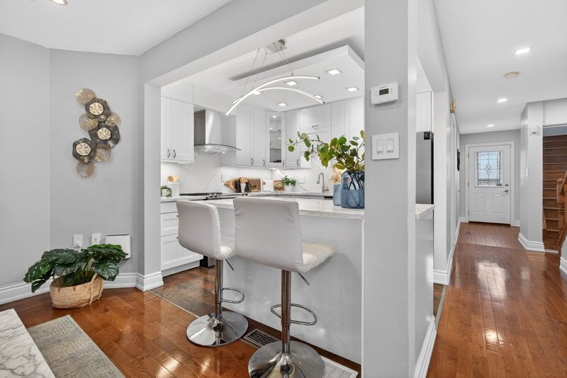 #46-610 Barton St, Stoney Creek