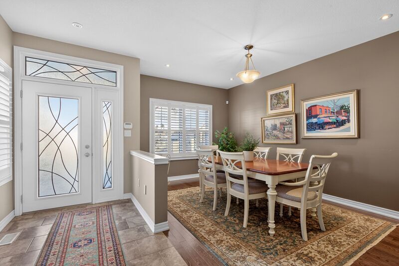 27 Black Walnut Cres, Ancaster ON