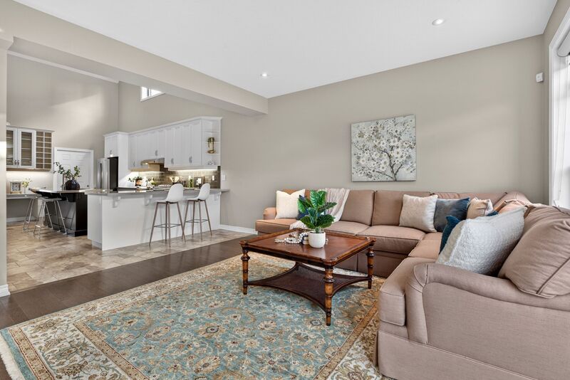 27 Black Walnut Cres, Ancaster ON