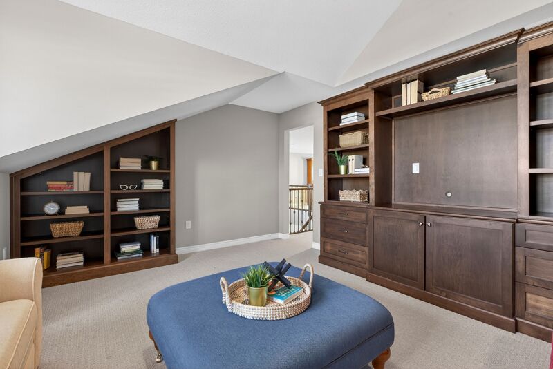 27 Black Walnut Cres, Ancaster ON