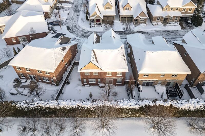 27 Black Walnut Cres, Ancaster ON