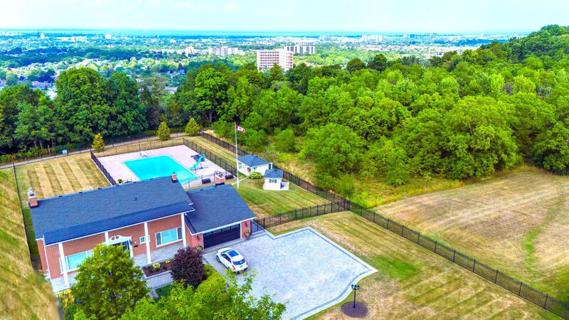 10 Azalea Ct, Hamilton