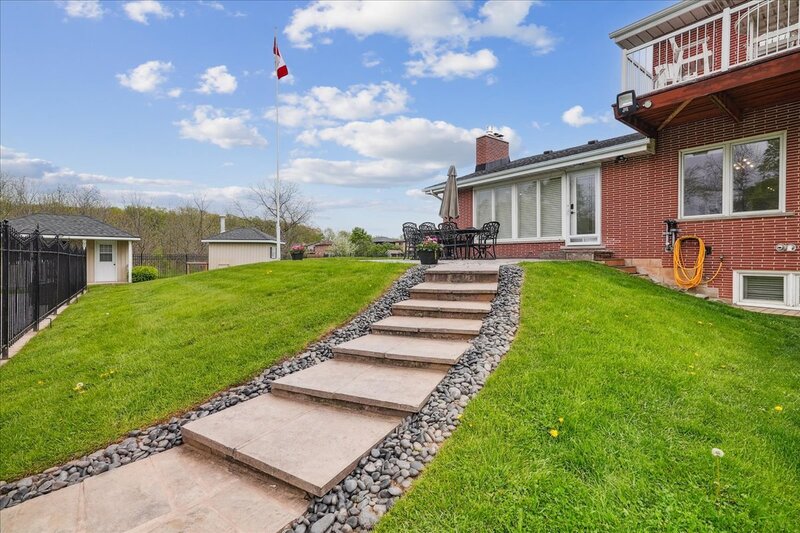 10 Azalea Ct, Hamilton