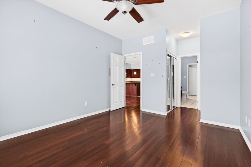 ATTCH'D BUNGALOW IN QUIET HAMILTON ADULT COMMUNITY!